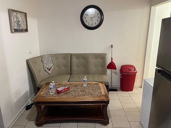 4th image of 9139 Lacrosse Ave #1
