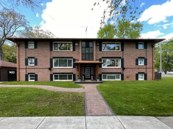 1433 Lakeway Ave, Kalamazoo, MI 49001