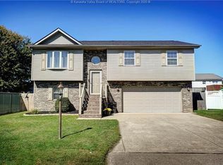 1 Grapevine St, Winfield, WV 25213