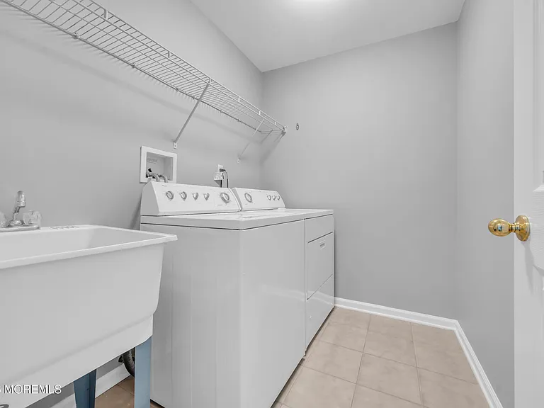 10 Deepwater Cir — Photo 22