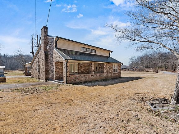 2nd image of 222 Gillum Hollow Rd