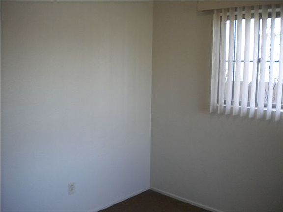 5th image of 610 C Ave