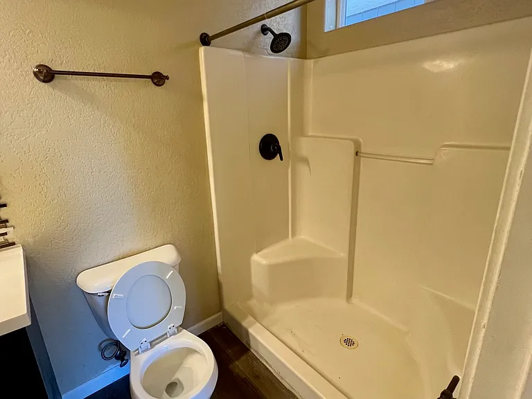 2635 Parkwood Village Ln — Photo 6