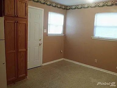 5th image of 5009 Glenview Blvd