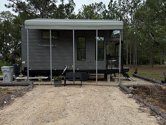 4th image of 1124 Pearson Rd