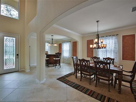 FORMAL DINING & LIVING