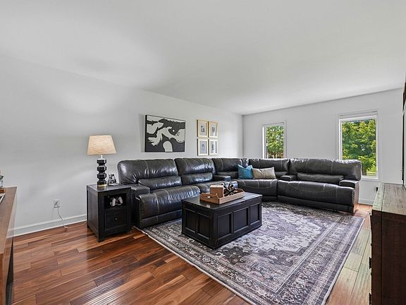 5th image of 7832 Hidden Hills Pl