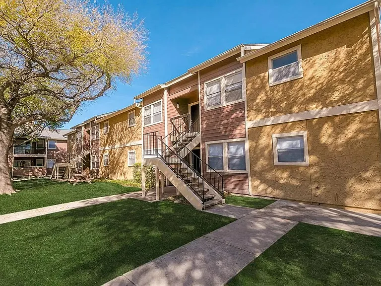 Copper Mill Apartments — Photo 12