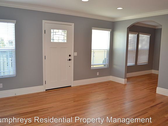 2nd image of 2958 B St