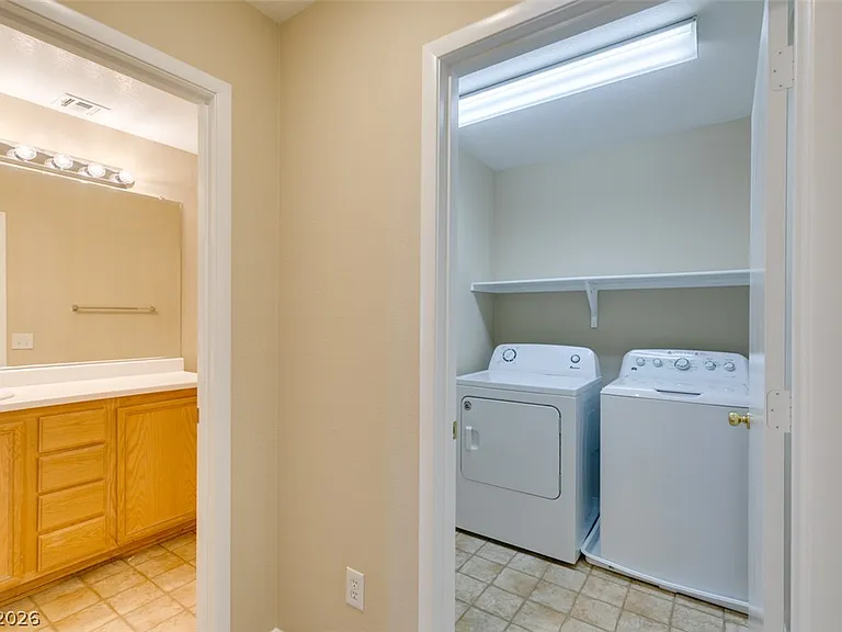 1170 Orange Meadow St — Photo 19