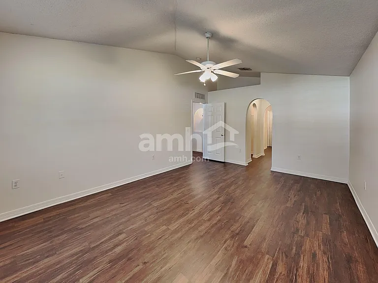5528 Cougar Park Ct — Photo 11