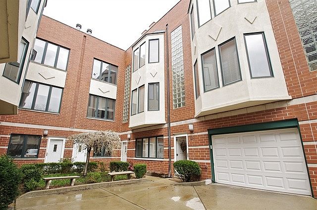 1st image of 4240 N Kenmore Ave #3N