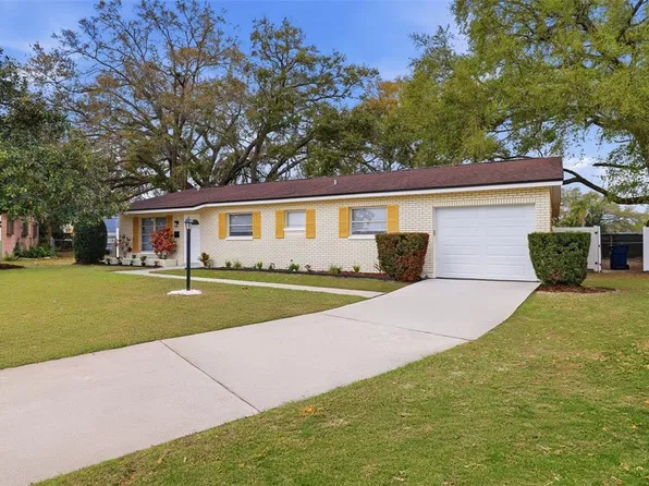 2327 W Knollwood Pl, Tampa, FL 33604