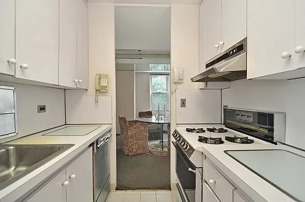 Sold by Delancey Realty Group | media 22