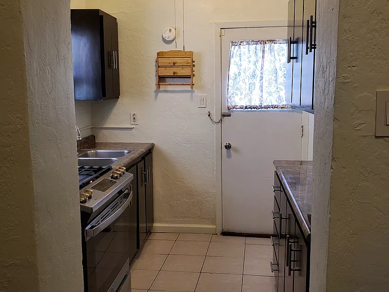 3419 Wyoming Ave — Photo 42