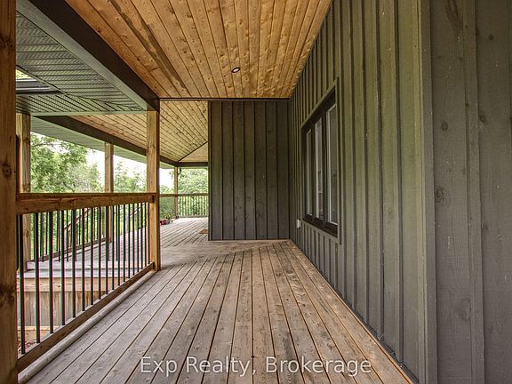 3rd image of 37 Bowen Rd