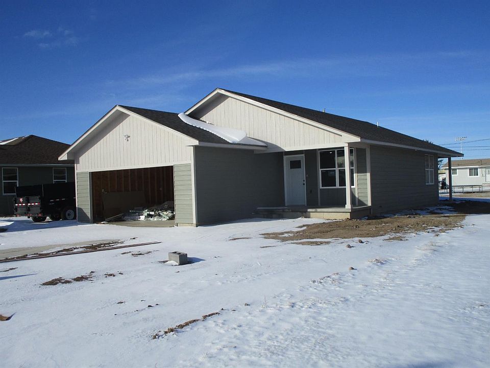 1104 Robroyce St, Lakin, KS 67860 Zillow