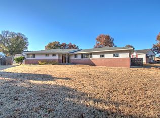 804 Branson Park Dr, Muskogee, OK 74403