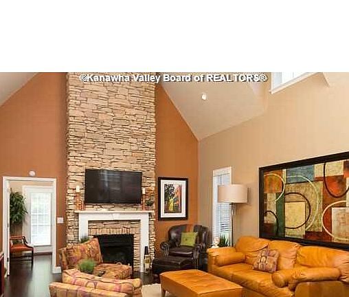 2nd image of 228 Wynterhall Ln
