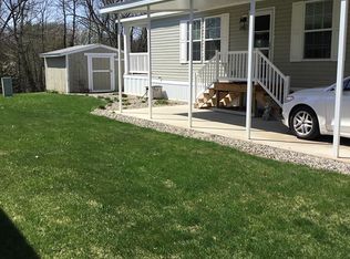 140 Tamarack Ave, Cedar Springs, MI 49319