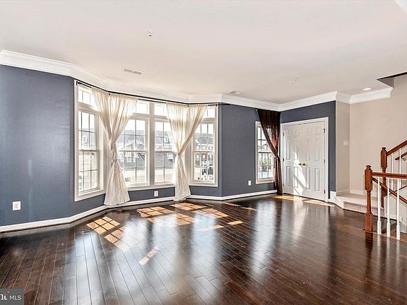 5th image of 622 Pelican Ave #622