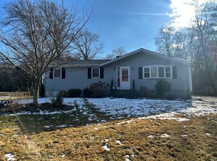 81 Benoit St, Westport, MA 02790