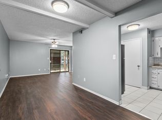 Strasbourg Apartments, Lees Summit, MO 64063