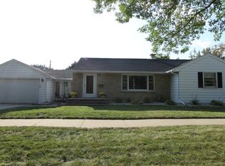 1625 N Gillett St, Appleton, WI 54914