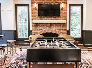 Fairfax Square, Fairfax, VA 22031