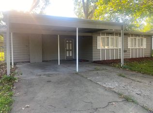 3715 SW Atwood Ave, Topeka, KS 66610