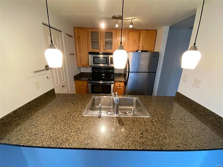 5330 Pershing Ave #606 — Photo 7