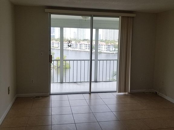 4th image of 3030 Marcos Dr #1