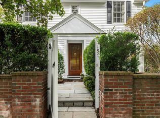 197 Park St #13, New Canaan, CT 06840