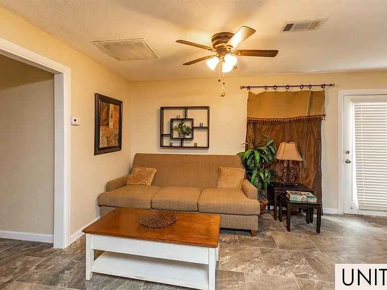 1835 Irving St #3 — Photo 8