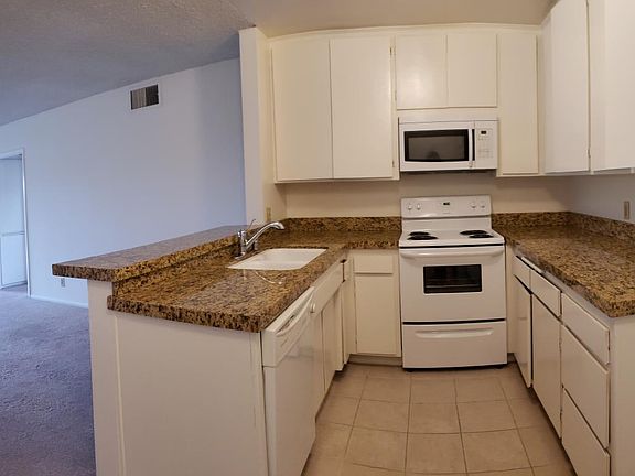 2nd image of 2332 S Bentley Ave APT 305