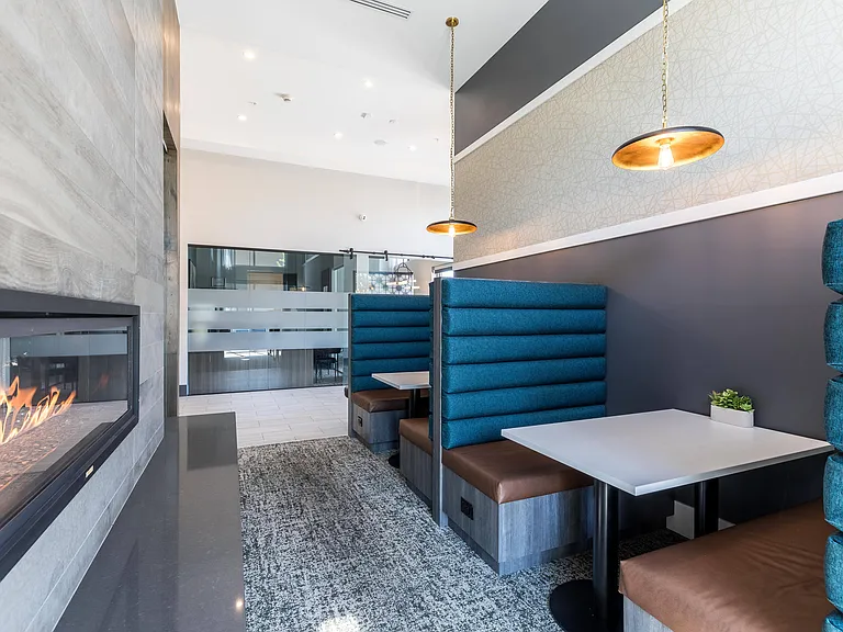 Spacious Wifi Lounge