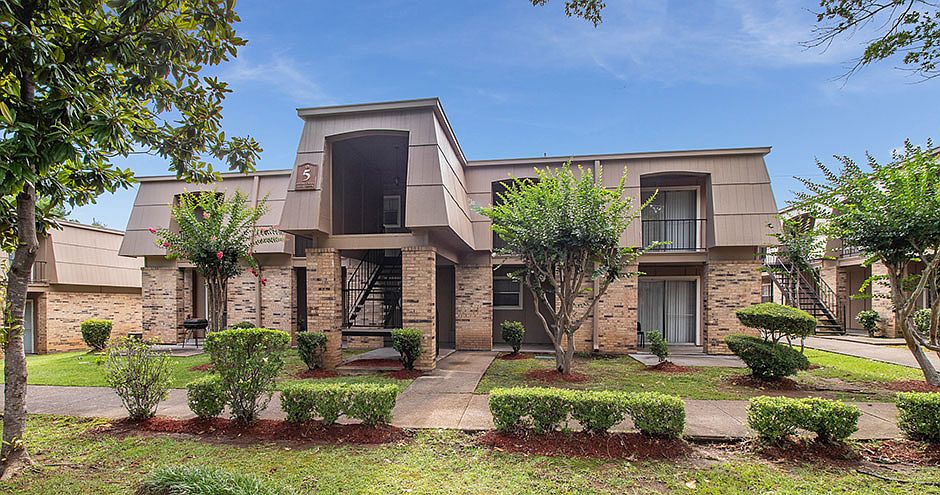South Pointe Apartments ; Shreveport, LA
