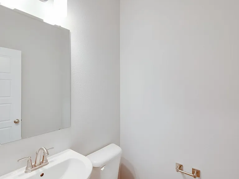 319 S Riggs Spring Ave — Photo 5