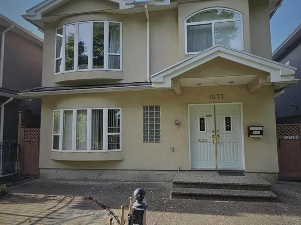 1077 E 62nd Ave #1, Vancouver, BC V5X 2H1