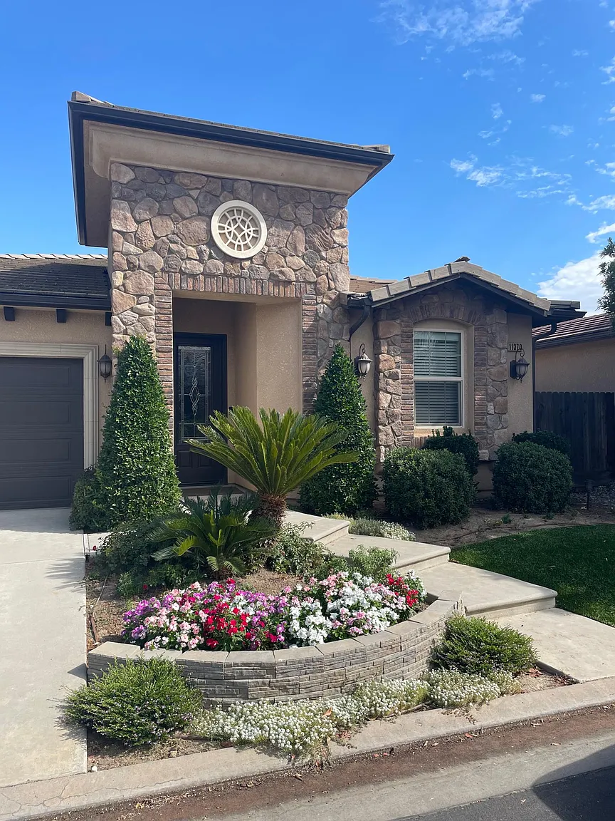 11370 N Via Ventana Way photo 1