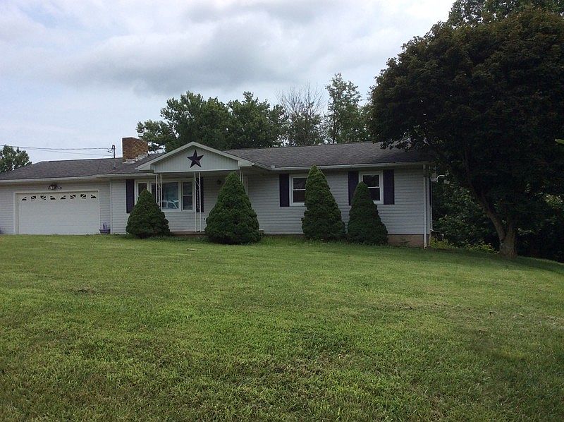 2nd image of 2880 Thorn Dr
