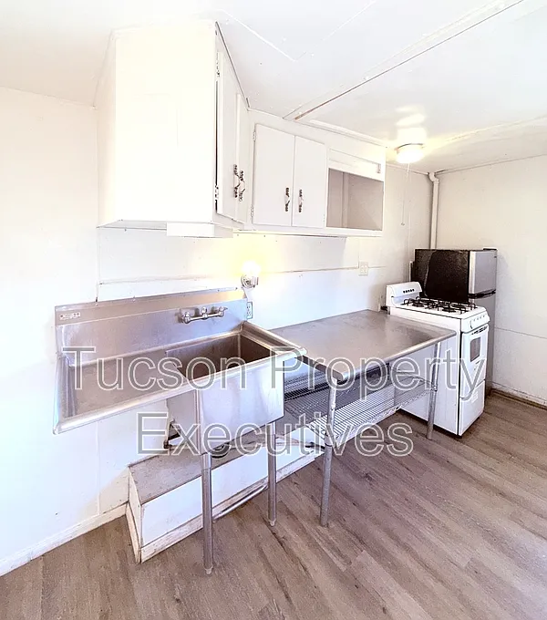 1 bed, 1.0 bath, 500 sqft, $550 — Photo 3