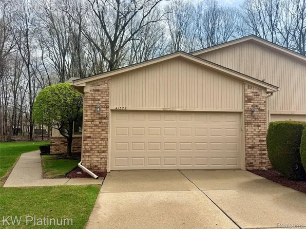 41378 Fortuna Dr E #125, Clinton Township, MI 48038