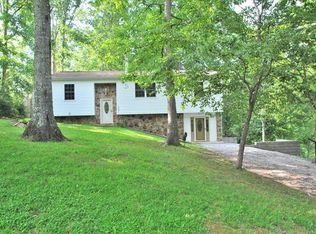 114 Estates Lake Dr, Crossville, TN 38571