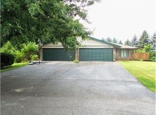 7004 Montmorency Dr, Rockford, IL 61108