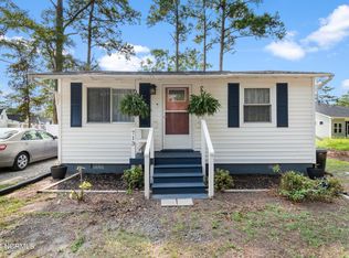 713 W 11th St, Southport, NC 28461