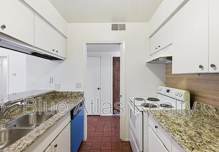 13424 Blossomheath Ln — Photo 8