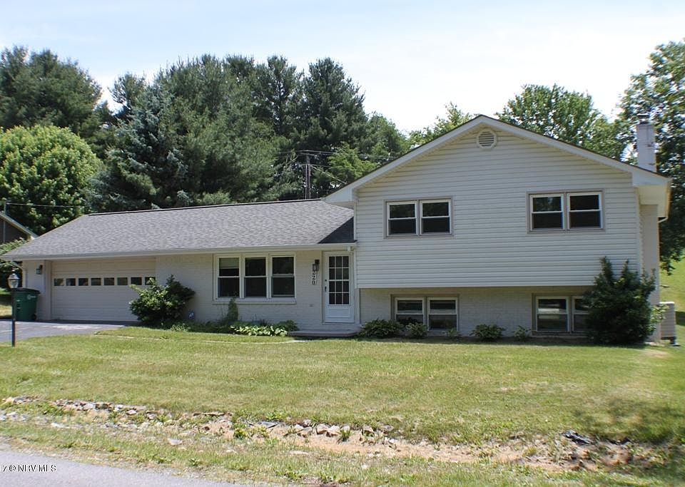 1st image of 220 Overland Dr
