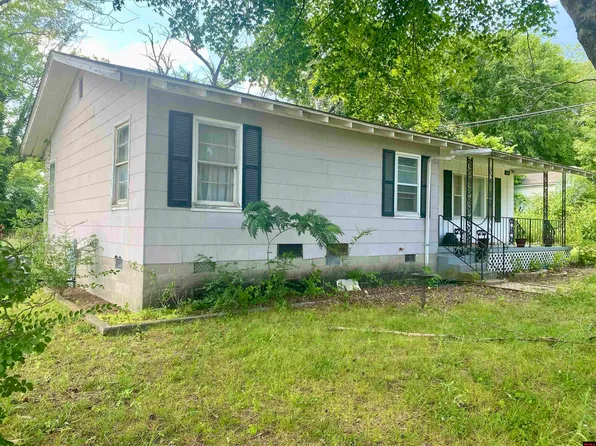 201 N 3rd St, Flippin, AR 72634