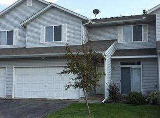 1884 Parkway Ave, Shakopee, MN 55379